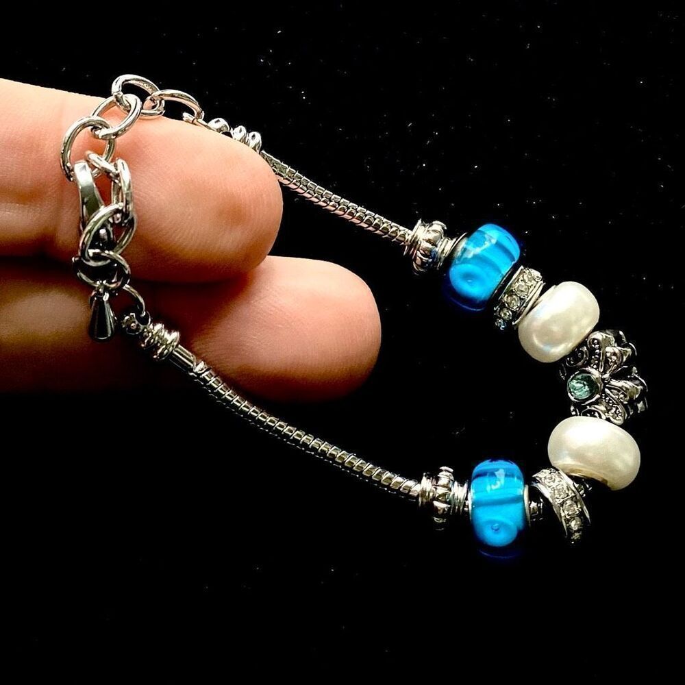 AVV Vintage 6-8” Silver Charm Bracelet